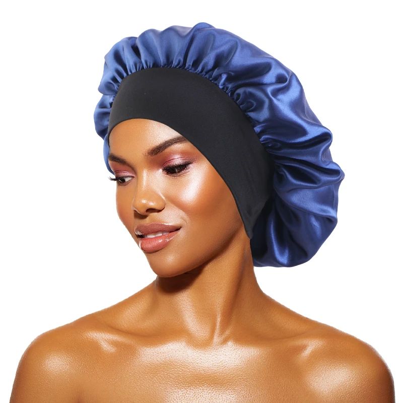 Bonnet_en_satin_bleu_bande_noir