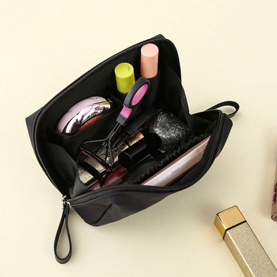Trousse_de maquillage_noir_impermeable