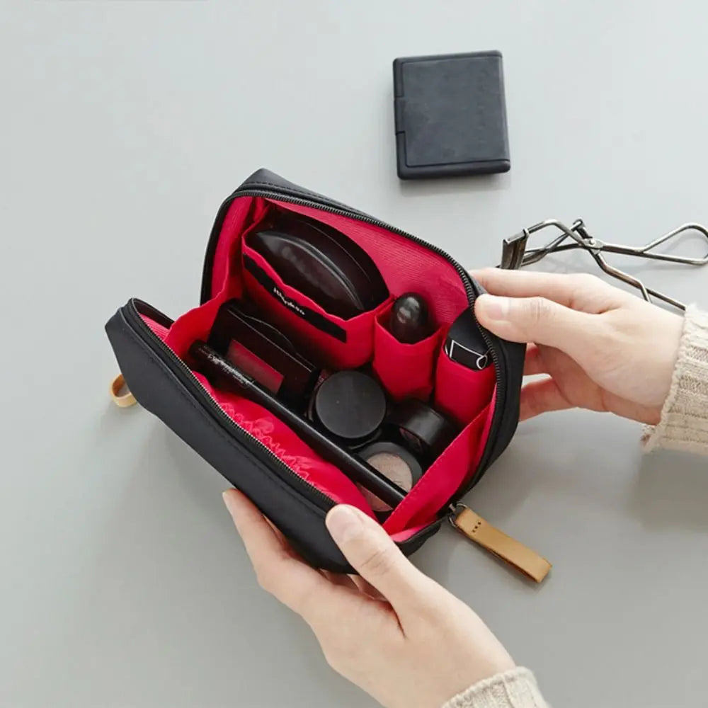 Trousse  maquillage noir rouge impermeable 